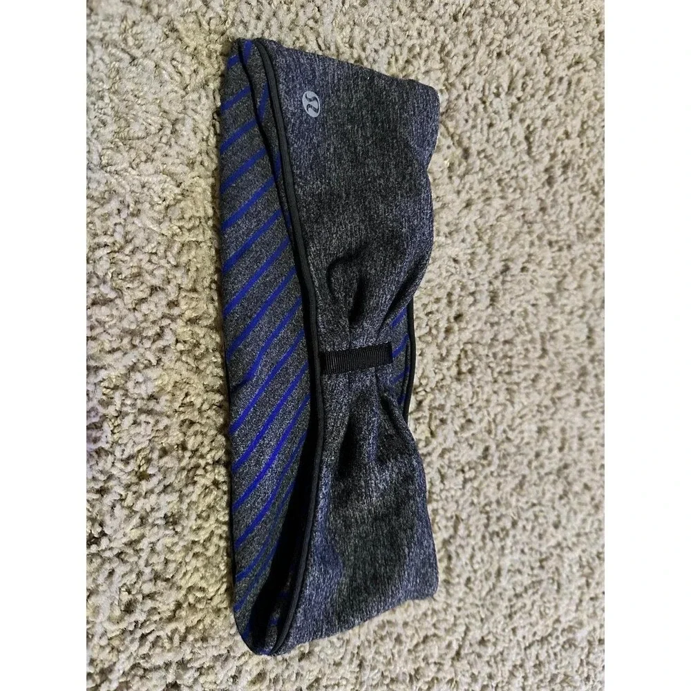 Lululemon Headband Heathered Gray/Black Reversible Running Yoga Sporty Logo.